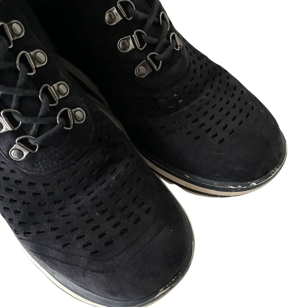 Jambu Offbeat Women's Suede Medium Wedge Sneaker Bootie Dark Navy Blue Size 8.5‎